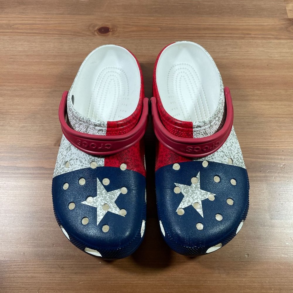 Men's Texas Flag Crocs Classic Clogs Size 10